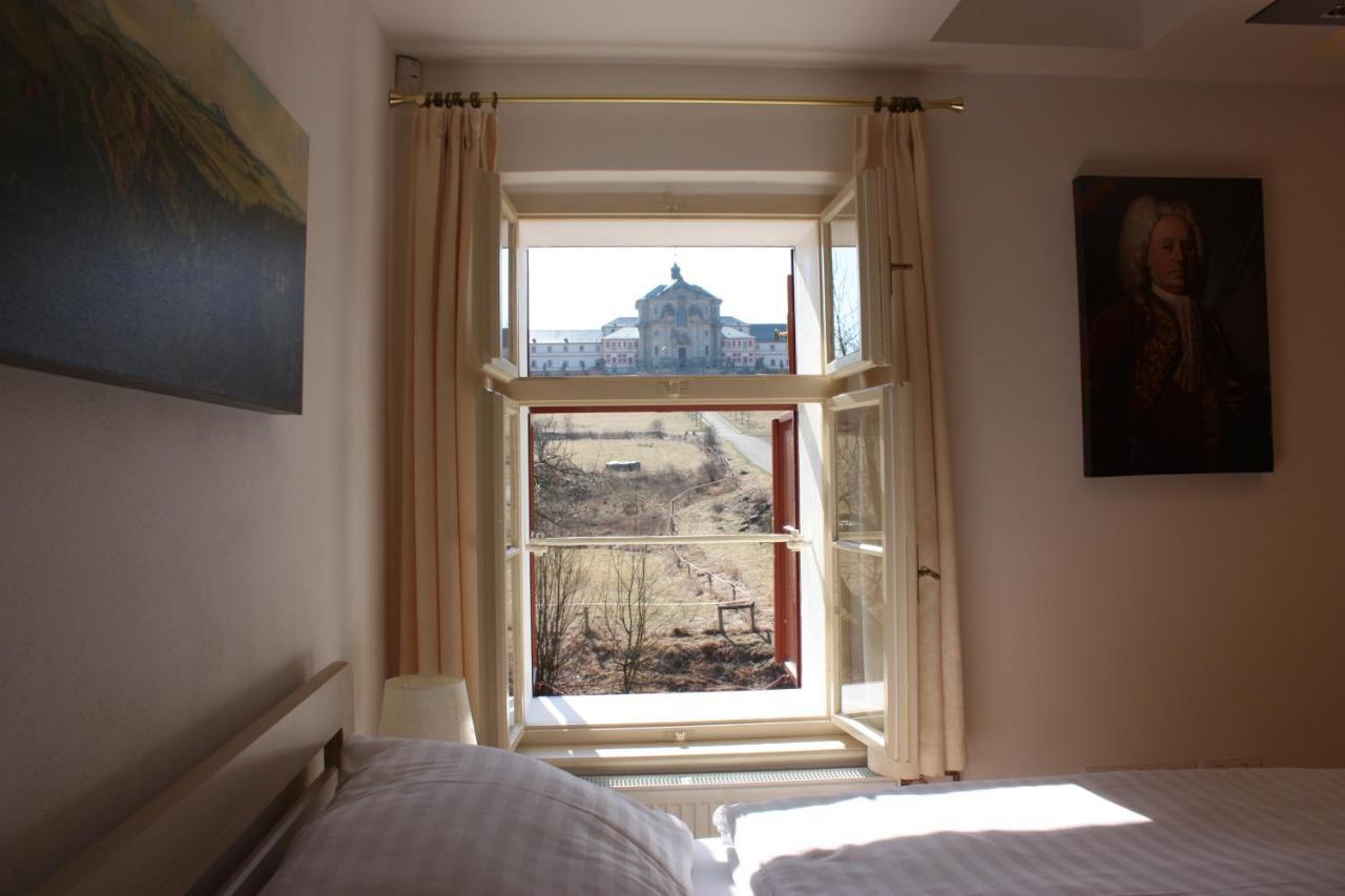 Apartment Jeschkeho A Lazensky Dum