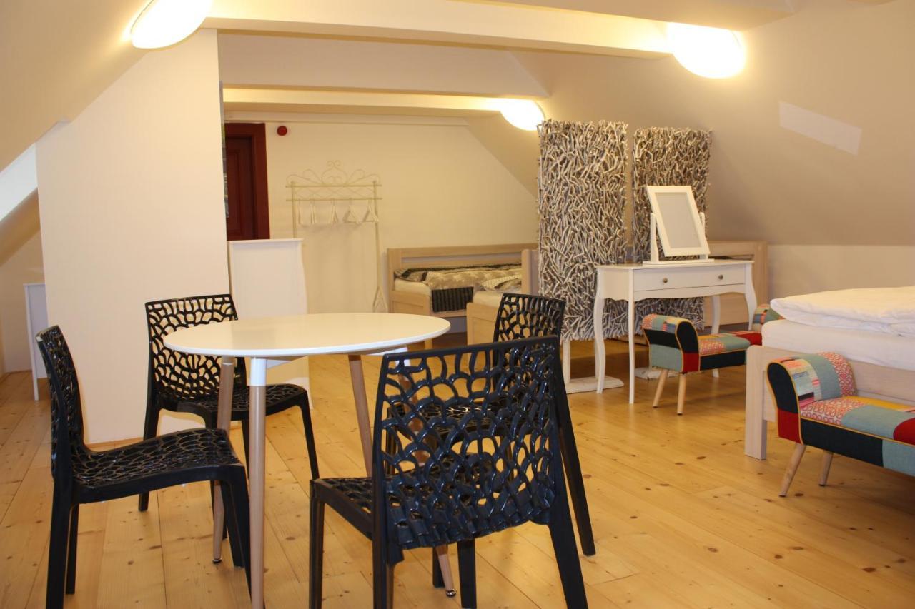 Jeschkeho Vila A Lazensky Dum Apartment *